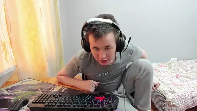 Snapshot of iliaskrislove chatting on November 27, 2025, 7:42 am iliaskrislove online show from November 27, 2025, 7:42 am