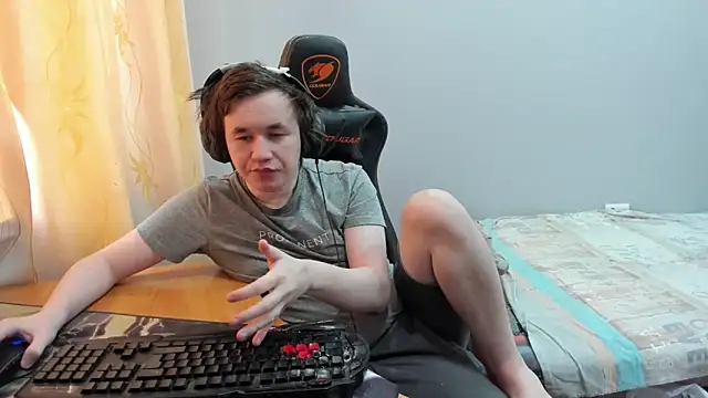 Snapshot of iliaskrislove chatting on March 2, 2026, 10:33 am iliaskrislove online show from March 2, 2026, 10:33 am