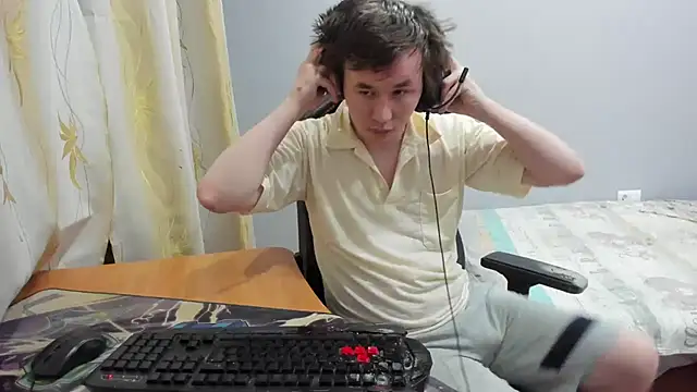 Snapshot of iliaskrislove chatting on February 19, 2026, 9:01 pm iliaskrislove online show from February 19, 2026, 9:01 pm