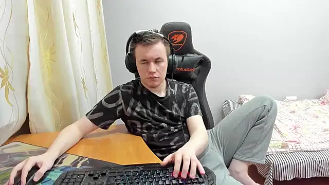 Snapshot of iliaskrislove chatting on November 20, 2025, 1:12 pm iliaskrislove online show from November 20, 2025, 1:12 pm