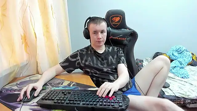 Snapshot of iliaskrislove chatting on October 13, 2025, 5:42 am iliaskrislove online show from October 13, 2025, 5:42 am