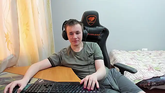 Snapshot of iliaskrislove chatting on November 14, 2025, 9:57 am iliaskrislove online show from November 14, 2025, 9:57 am