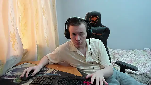 Snapshot of iliaskrislove chatting on November 4, 2025, 6:39 am iliaskrislove online show from November 4, 2025, 6:39 am