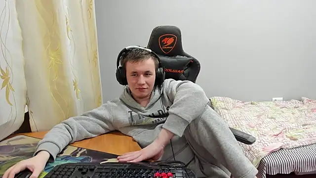 Snapshot of iliaskrislove chatting on December 2, 2025, 5:03 pm iliaskrislove online show from December 2, 2025, 5:03 pm