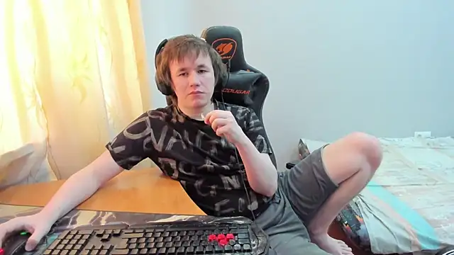 Snapshot of iliaskrislove chatting on March 14, 2026, 7:25 am iliaskrislove online show from March 14, 2026, 7:25 am