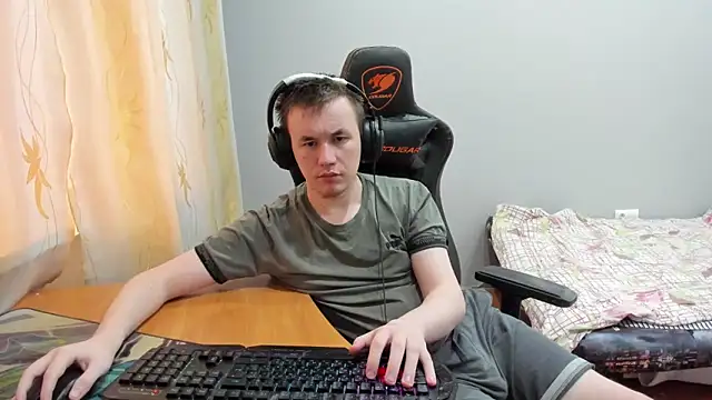 Snapshot of iliaskrislove chatting on November 15, 2025, 10:52 am iliaskrislove online show from November 15, 2025, 10:52 am