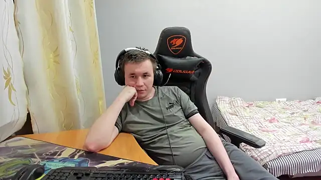 Snapshot of iliaskrislove chatting on December 4, 2025, 5:45 pm iliaskrislove online show from December 4, 2025, 5:45 pm