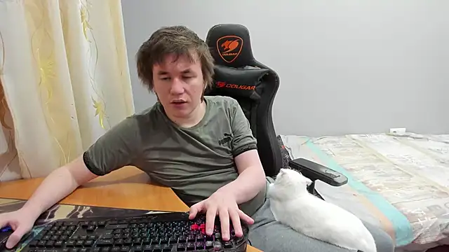 Snapshot of iliaskrislove chatting on March 4, 2026, 2:14 pm iliaskrislove online show from March 4, 2026, 2:14 pm