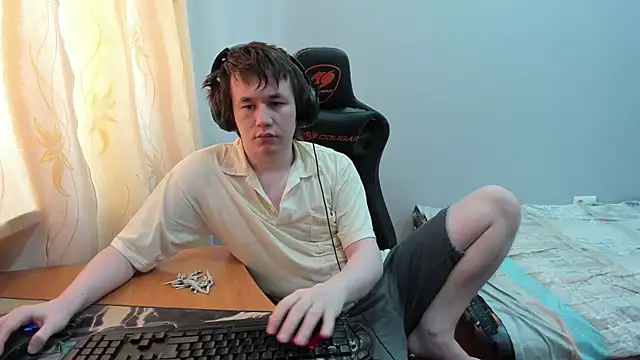 Snapshot of iliaskrislove chatting on March 13, 2026, 8:08 am iliaskrislove online show from March 13, 2026, 8:08 am