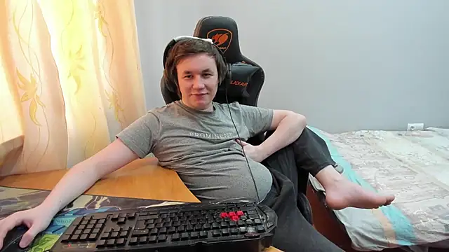 Snapshot of iliaskrislove chatting on March 19, 2026, 4:12 am iliaskrislove online show from March 19, 2026, 4:12 am