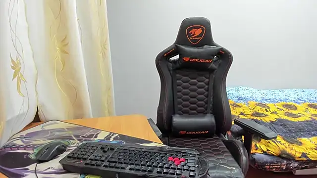 Snapshot of iliaskrislove chatting on October 27, 2025, 10:00 pm iliaskrislove online show from October 27, 2025, 10:00 pm