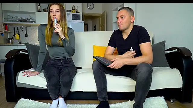 Snapshot of littlesweettifany chatting on October 14, 2025, 11:22 am littlesweettifany online show from October 14, 2025, 11:22 am