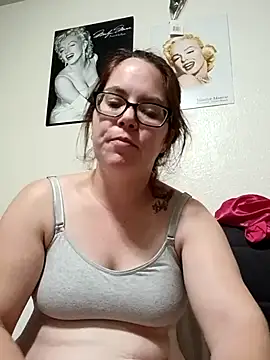 Snapshot of FreakNastyLacie chatting on July 28, 2026, 2:08 am FreakNastyLacie online show from July 28, 2026, 2:08 am