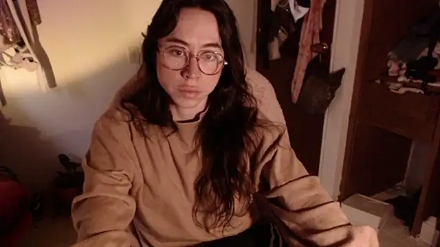 Snapshot of emily_pearl_ chatting on November 15, 2025, 10:25 pm emily pearl online show from November 15, 2025, 10:25 pm