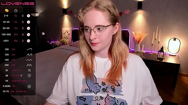 Snapshot of Aemilia_ chatting on July 1, 2026, 8:36 am Aemilia online show from July 1, 2026, 8:36 am