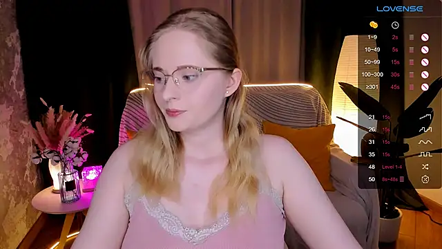 Aemilia  online show from February 10, 2026, 9:08 am