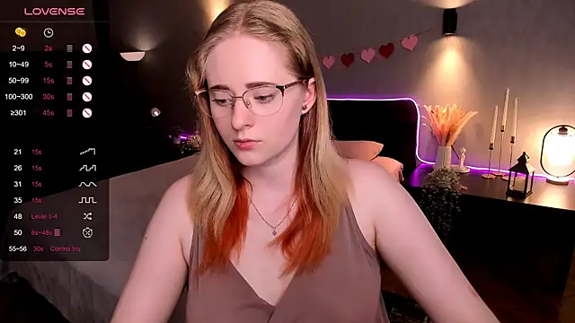 Snapshot of Aemilia_ chatting on June 24, 2026, 8:46 am Aemilia online show from June 24, 2026, 8:46 am