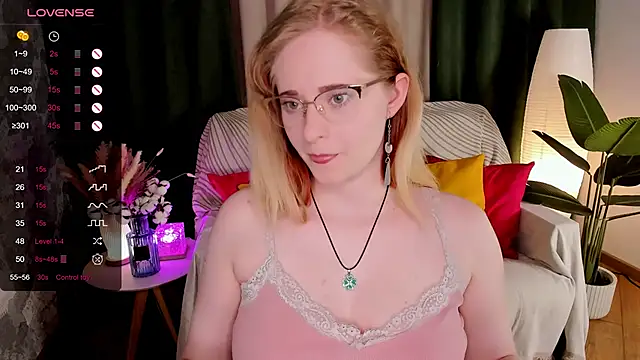 Aemilia  online show from May 7, 2026, 8:39 am