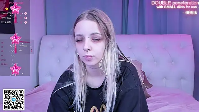 Snapshot of Alice_Halle chatting on November 11, 2025, 5:02 am Alice Halle online show from November 11, 2025, 5:02 am