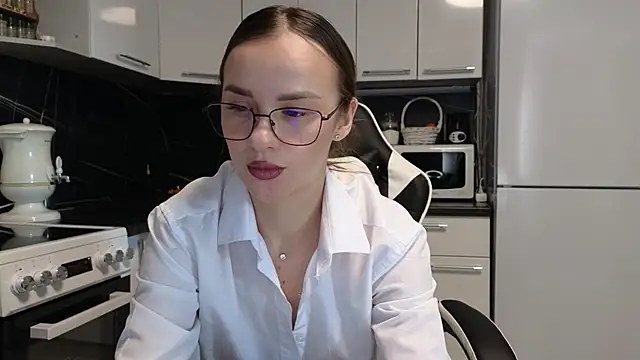 Strip-Lady online show from February 17, 2025, 3:47 am