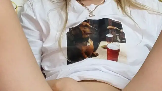 Strip-Lady online show from December 1, 2025, 11:22 am