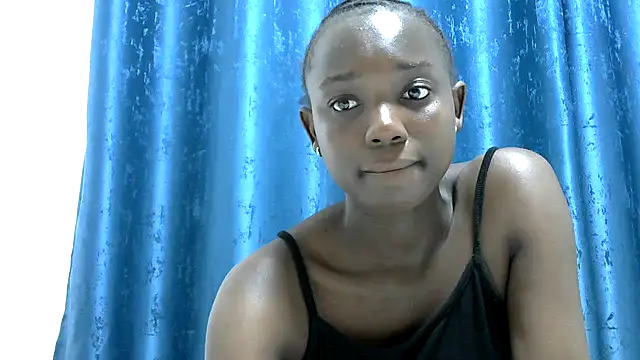 Snapshot of Latiffagodess chatting on June 11, 2026, 7:27 am Latiffagodess online show from June 11, 2026, 7:27 am