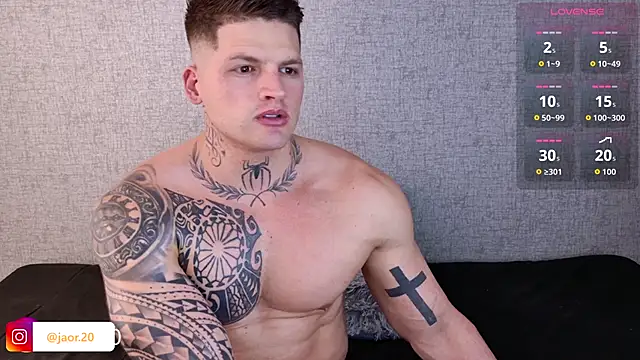 Jaor owens20 online show from December 18, 2025, 11:08 pm