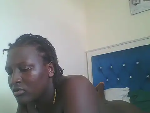 Snapshot of Heavy_ass chatting on March 9, 2025, 12:20 pm Heavy ass online show from March 9, 2025, 12:20 pm