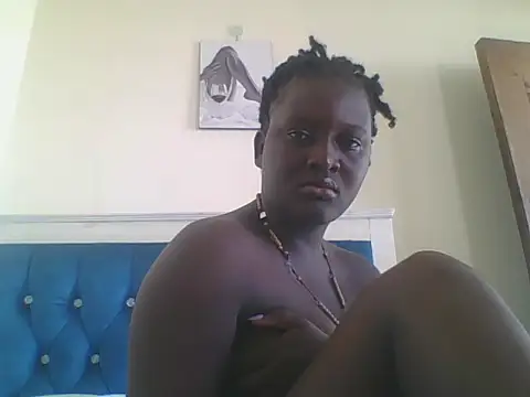 Snapshot of Heavy_ass chatting on March 22, 2025, 6:11 am Heavy ass online show from March 22, 2025, 6:11 am