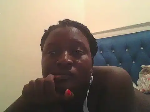 Snapshot of Heavy_ass chatting on March 6, 2025, 8:37 pm Heavy ass online show from March 6, 2025, 8:37 pm
