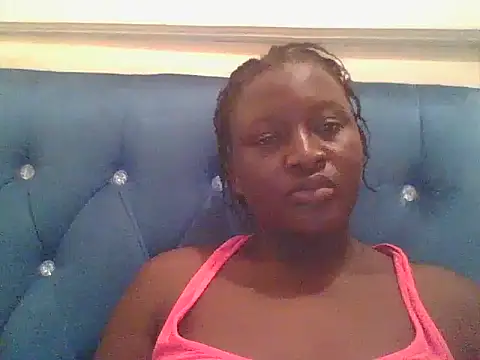 Snapshot of Heavy_ass chatting on March 7, 2025, 4:55 pm Heavy ass online show from March 7, 2025, 4:55 pm