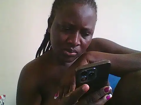 Snapshot of Heavy_ass chatting on October 25, 2025, 9:41 am Heavy ass online show from October 25, 2025, 9:41 am