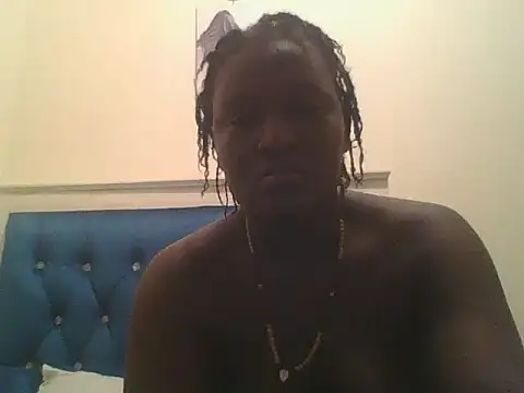 Snapshot of Heavy_ass chatting on March 9, 2025, 4:11 pm Heavy ass online show from March 9, 2025, 4:11 pm