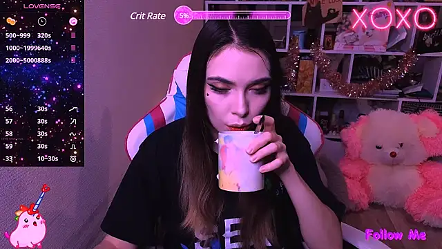 Snapshot of Sia_Shine chatting on February 23, 2025, 4:13 pm Sia Shine online show from February 23, 2025, 4:13 pm