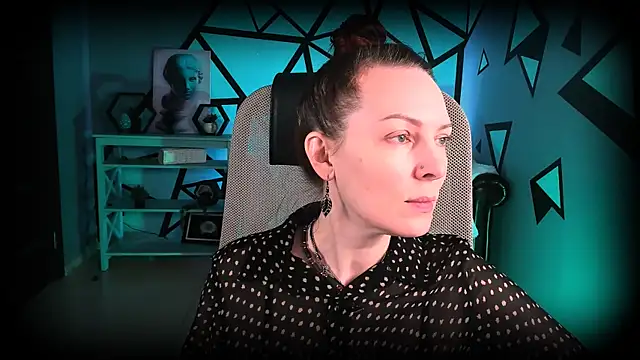 Snapshot of VandaRossi chatting on November 8, 2025, 9:46 am VandaRossi online show from November 8, 2025, 9:46 am