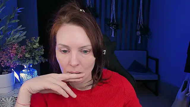 Snapshot of VandaRossi chatting on September 16, 2025, 8:48 am VandaRossi online show from September 16, 2025, 8:48 am