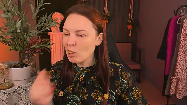 Snapshot of VandaRossi chatting on November 22, 2025, 9:41 am VandaRossi online show from November 22, 2025, 9:41 am