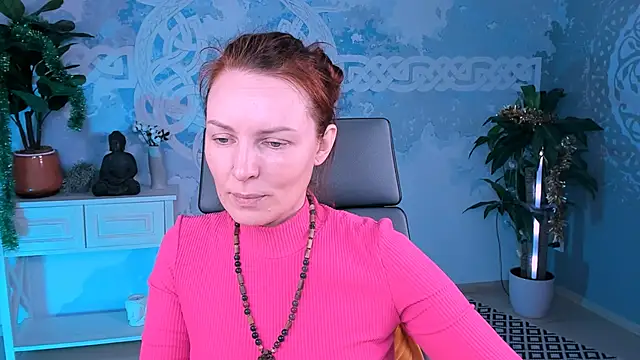 Snapshot of VandaRossi chatting on March 14, 2025, 9:14 am VandaRossi online show from March 14, 2025, 9:14 am