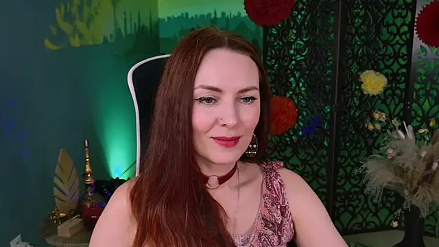 Snapshot of VandaRossi chatting on February 28, 2025, 11:14 am VandaRossi online show from February 28, 2025, 11:14 am