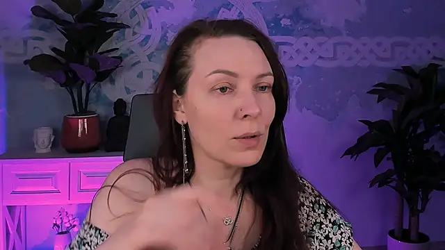 Snapshot of VandaRossi chatting on November 10, 2025, 9:36 am VandaRossi online show from November 10, 2025, 9:36 am