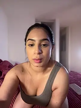 Snapshot of samantha_evans2 chatting on May 10, 2026, 4:27 am samantha evans2 online show from May 10, 2026, 4:27 am