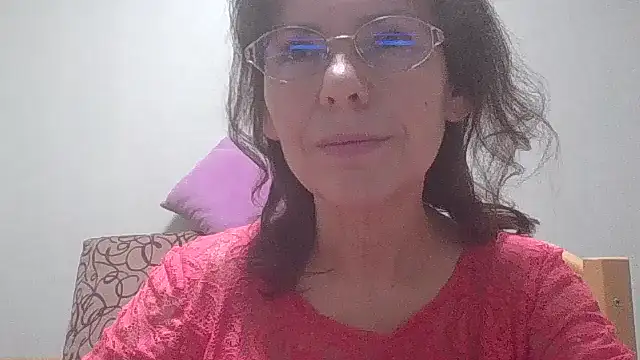 Snapshot of HollyJewel chatting on January 17, 2025, 5:41 pm HollyJewel online show from January 17, 2025, 5:41 pm