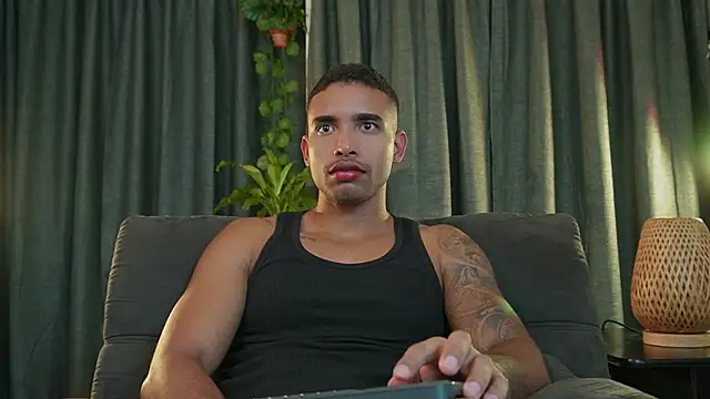 LincomAmith online show from February 12, 2026, 5:18 am