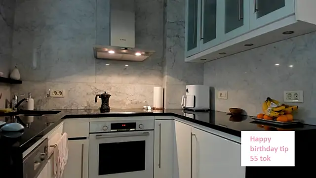 Snapshot of GoodGirll2133 chatting on November 18, 2025, 12:19 pm GoodGirll2133 online show from November 18, 2025, 12:19 pm