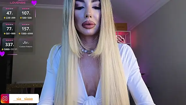 ArianaArianna online show from April 23, 2026, 5:47 pm