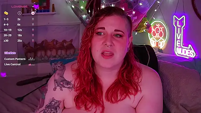 Snapshot of opalreigning chatting on December 5, 2025, 6:34 am opalreigning online show from December 5, 2025, 6:34 am