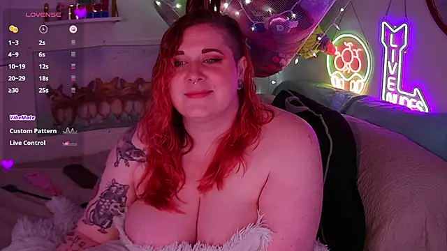 Snapshot of opalreigning chatting on October 27, 2025, 8:15 am opalreigning online show from October 27, 2025, 8:15 am