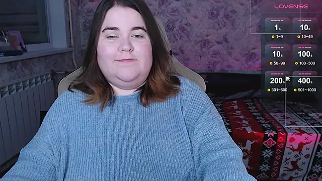 Estelle Hicks online show from November 3, 2025, 6:22 pm