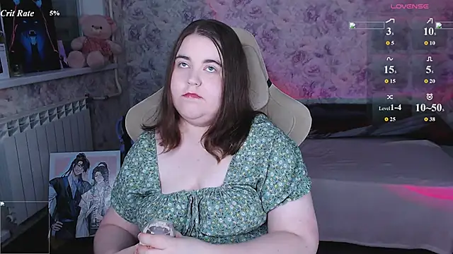 Estelle Hicks online show from June 17, 2026, 7:24 pm