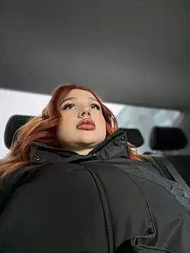 Snapshot of KarinHorny chatting on December 6, 2024, 5:36 am KarinHorny online show from December 6, 2024, 5:36 am